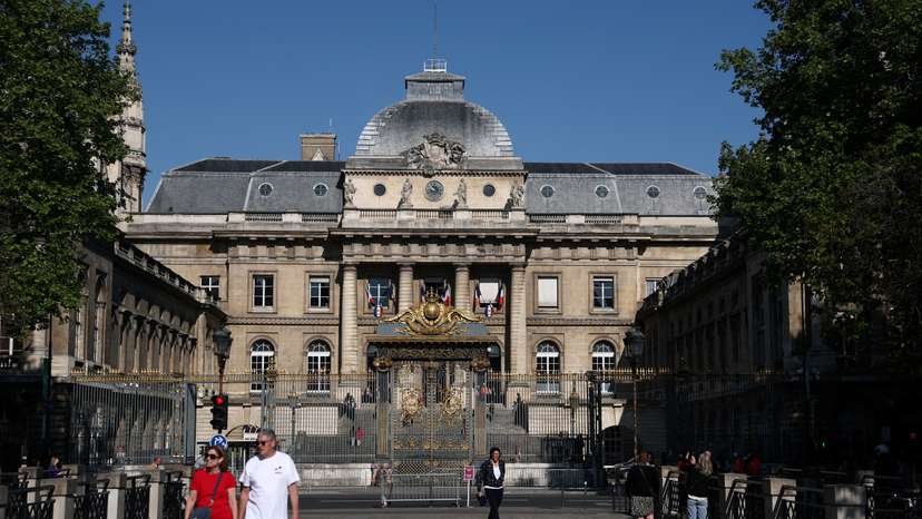 'Grandpa robbers' face trial in Paris over Kim Kardashian jewellery heist