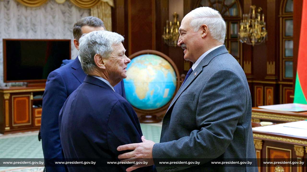 Belarusian President Alexander Lukashenko meets with U.S. envoy John Coale in Minsk