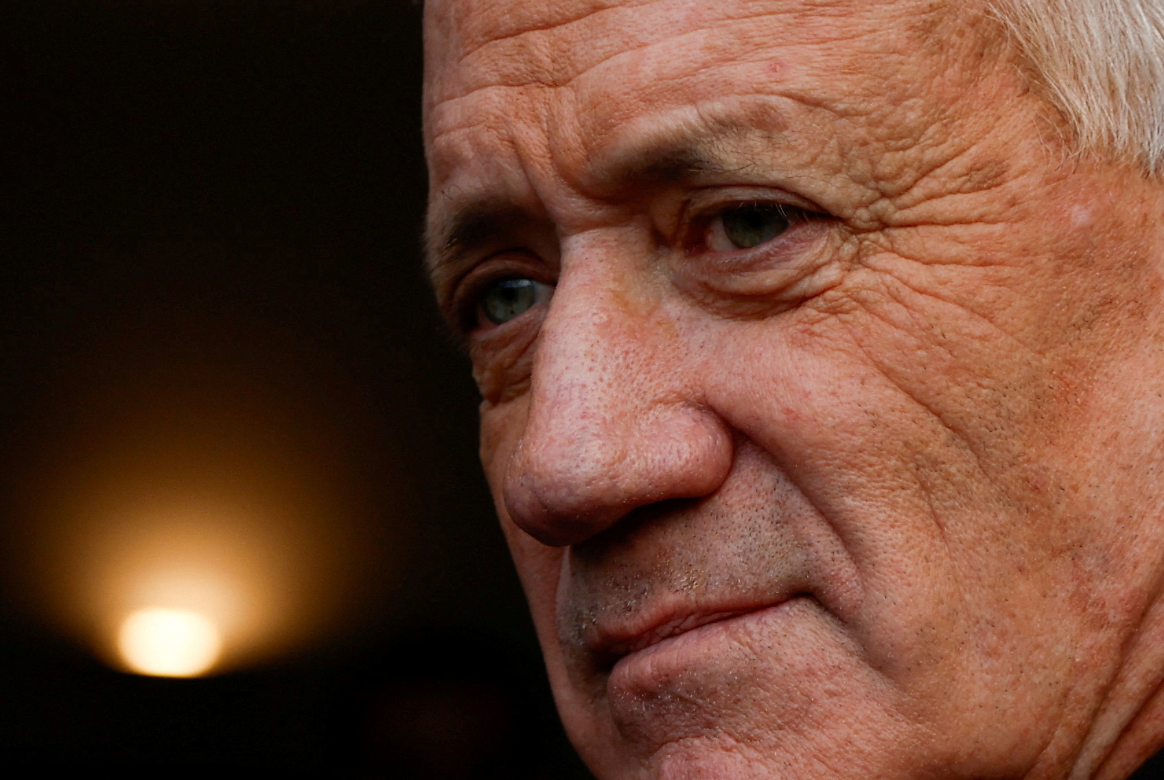 FILE PHOTO: Israeli Emergency cabinet minister and opposition politician Benny Gantz addresses the press, in Kiryat Shmona