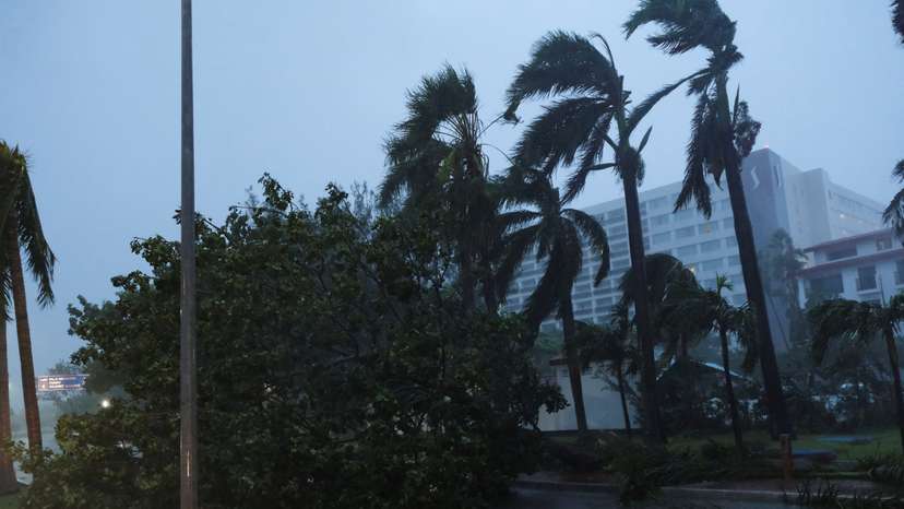 Tropical Storm Helene hits Cancun