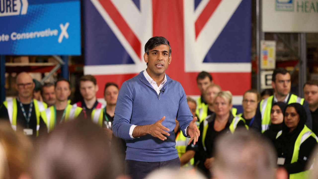 Rishi Sunak Campaigns In the Midlands