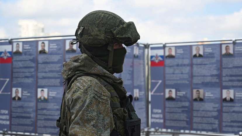 Mobile recruitment center for military service under contract in Rostov-on-Don