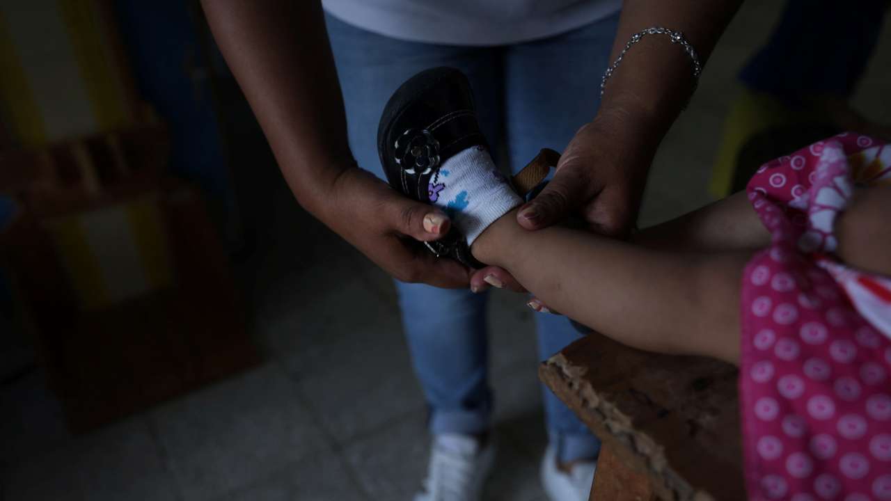 The Wider Image: Food is scarce in Guatemalan village at climate change frontier