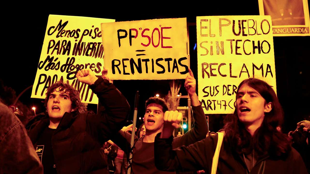 Protest to denounce the housing crisis in Barcelona