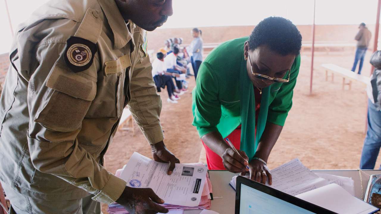 Rwandan politician of the unregistered FDU-Inkingi opposition party, Victoire Ingabire, is cleared before leaving the Mageragere Prison in Kigali