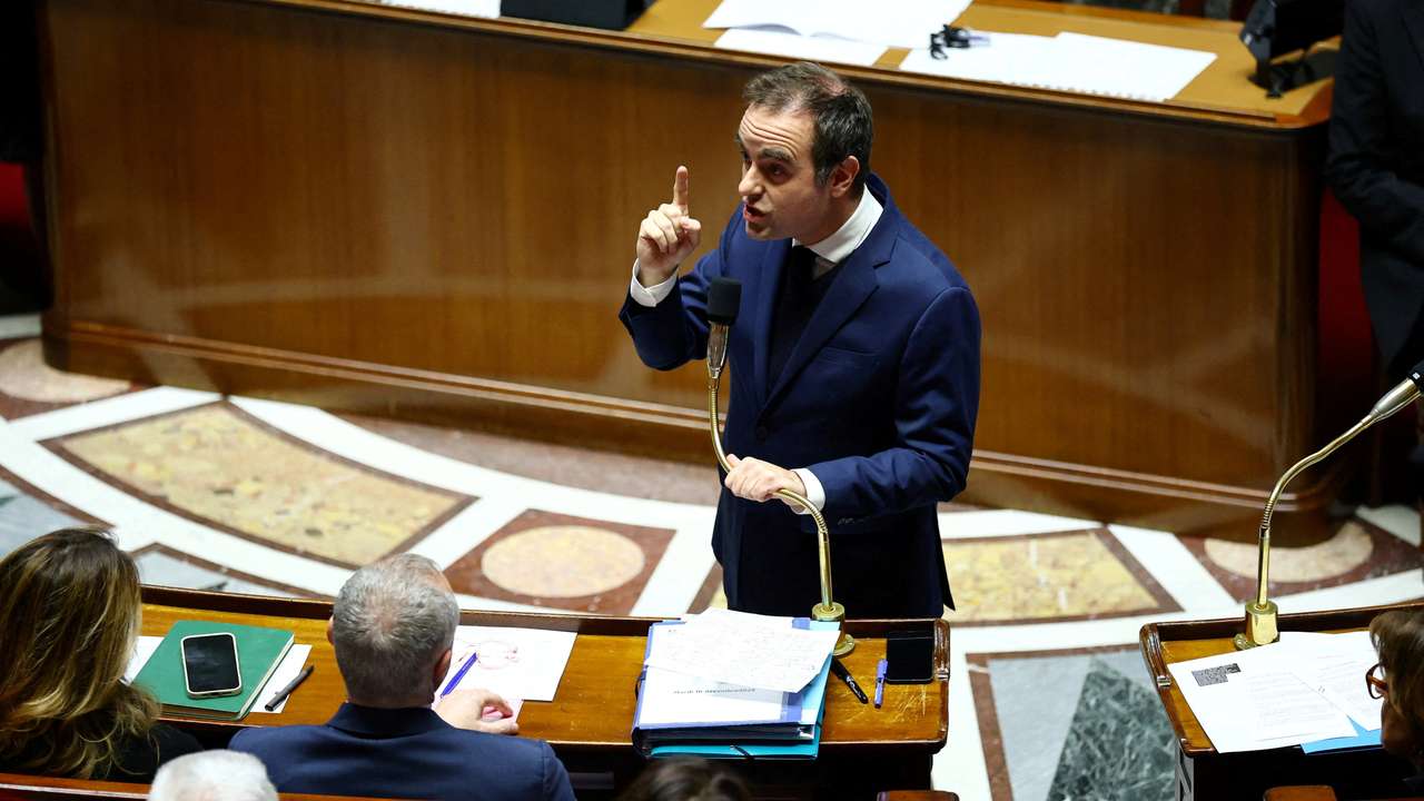 Questions to the government session at the National Assembly in Paris