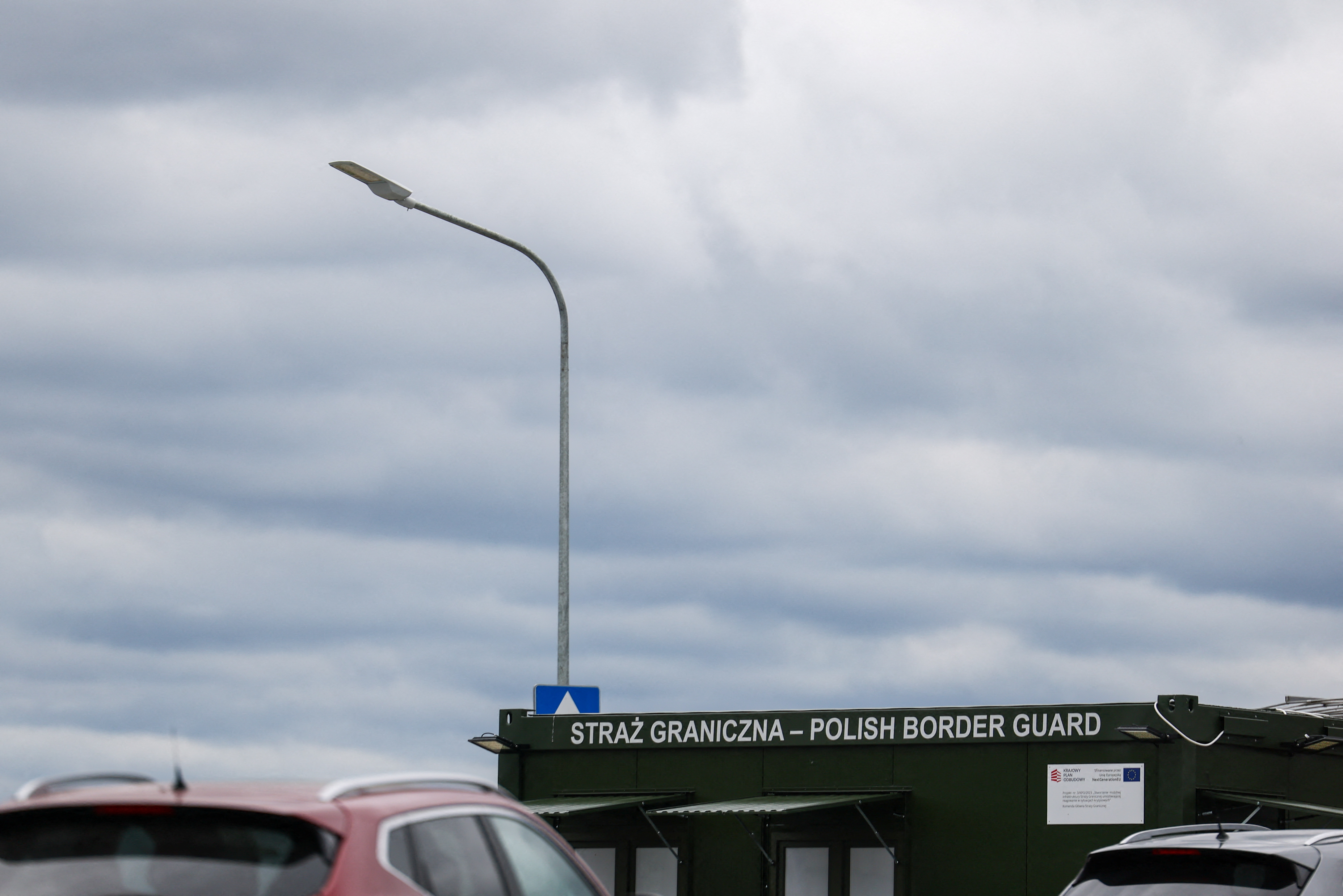 Poland imposes checks on German and Lithuanian borders amid migration fears, in Slubice
