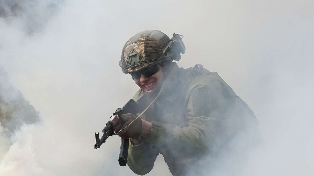 Young recruits of the Ukrainian Armed Forces attend an exercise in Kyiv region