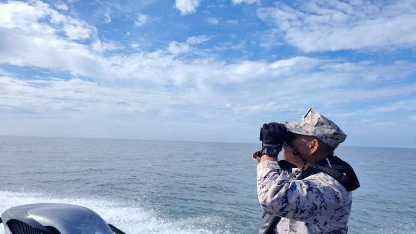 Migrant vessel sinks off Malaysia-Thailand border, hundreds missing