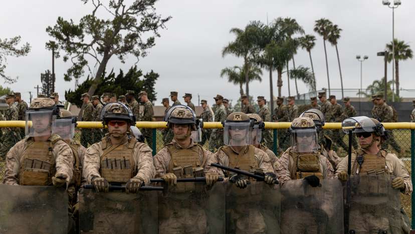U.S. Marines rehearse crowd control tactics before Los Angeles deployment