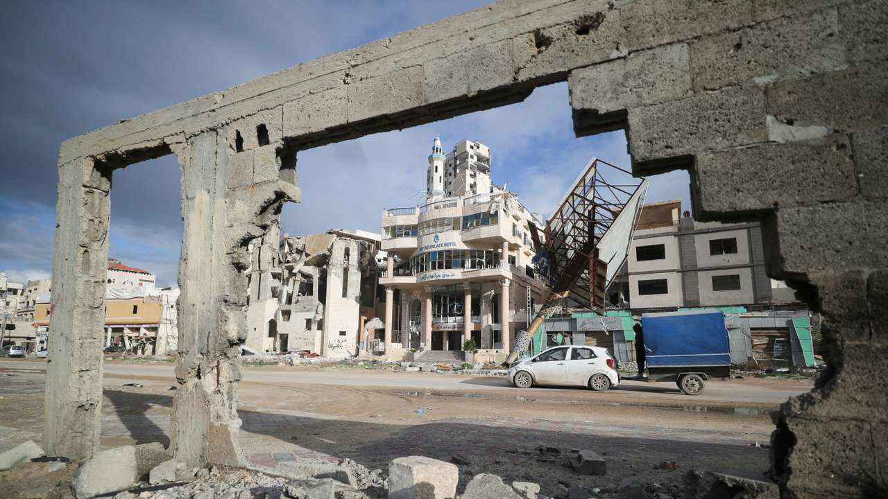 Scenes from Gaza hotels and restaurants after Trump's proposal for U.S. to take over Gaza and displace its residents