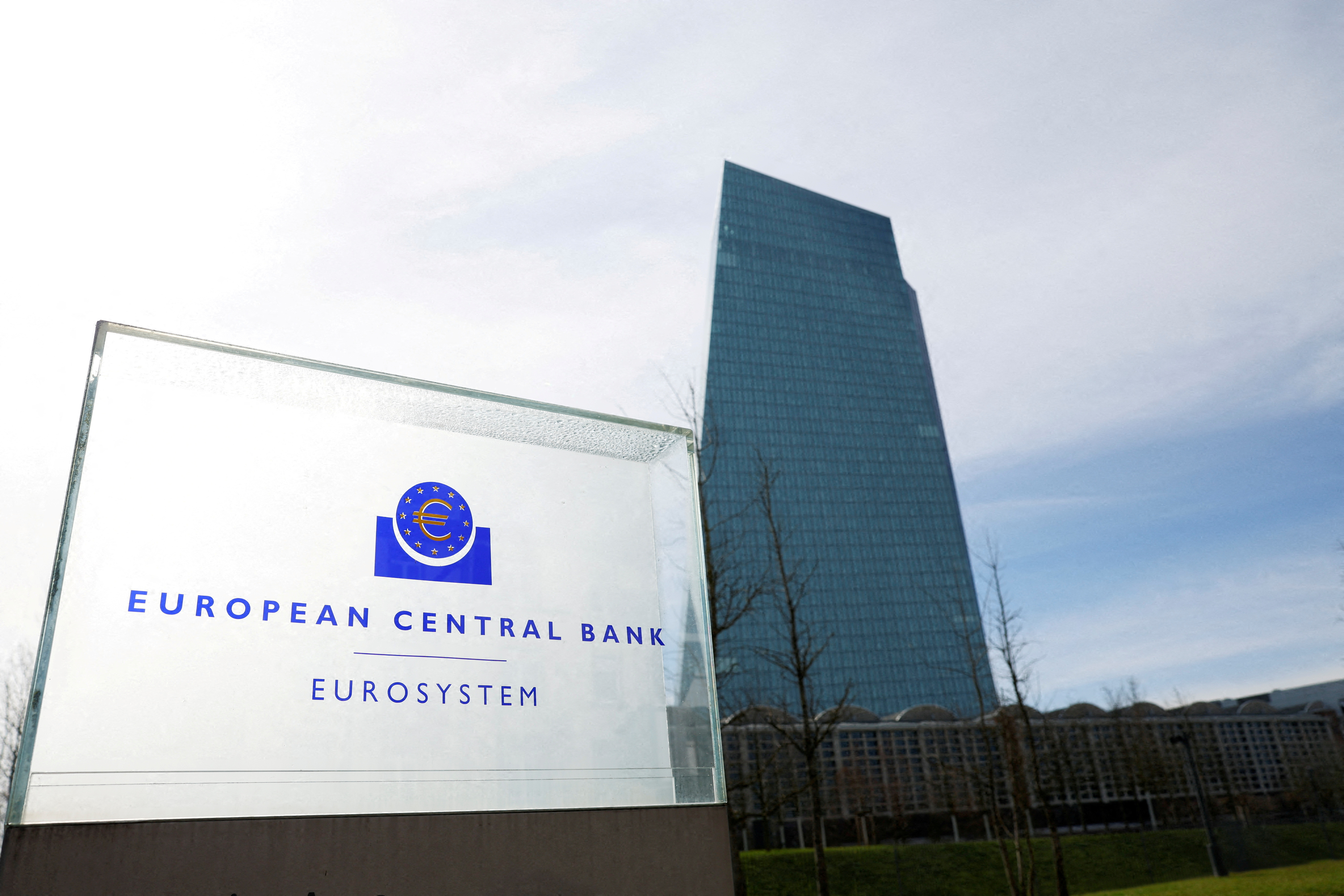 FILE PHOTO: European Central Bank (ECB) headquarters in Frankfurt