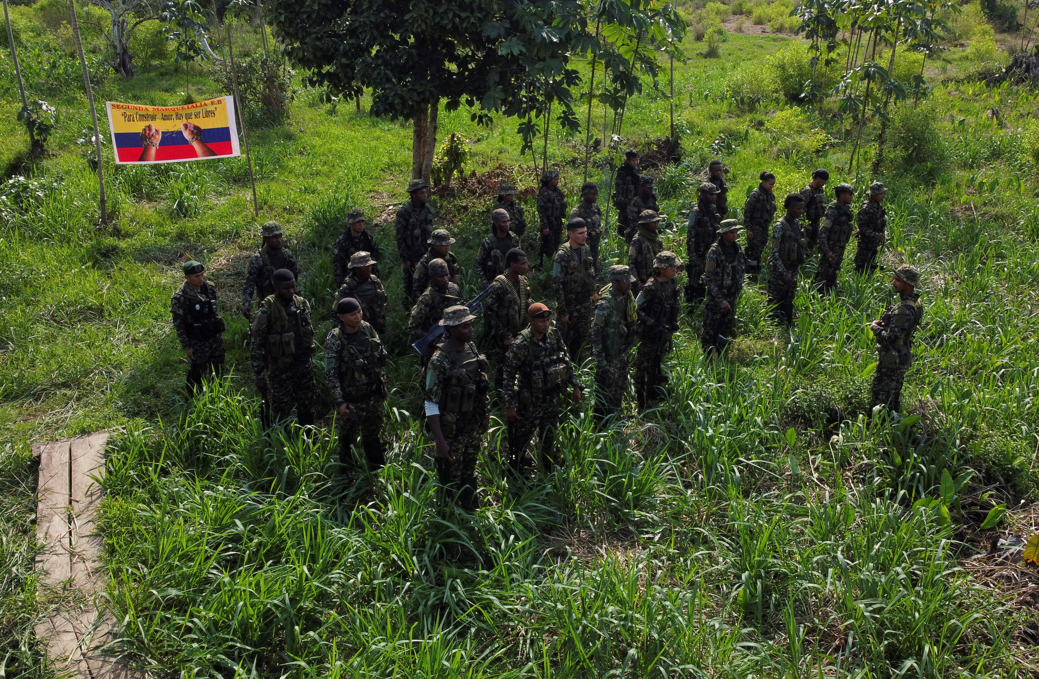 FILE PHOTO: Meet the secretive Colombian guerrillas who could deal final blow to peace plan