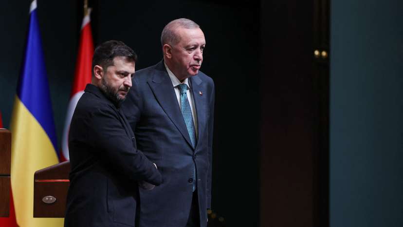 Ukrainian President Zelenskiy visits Ankara