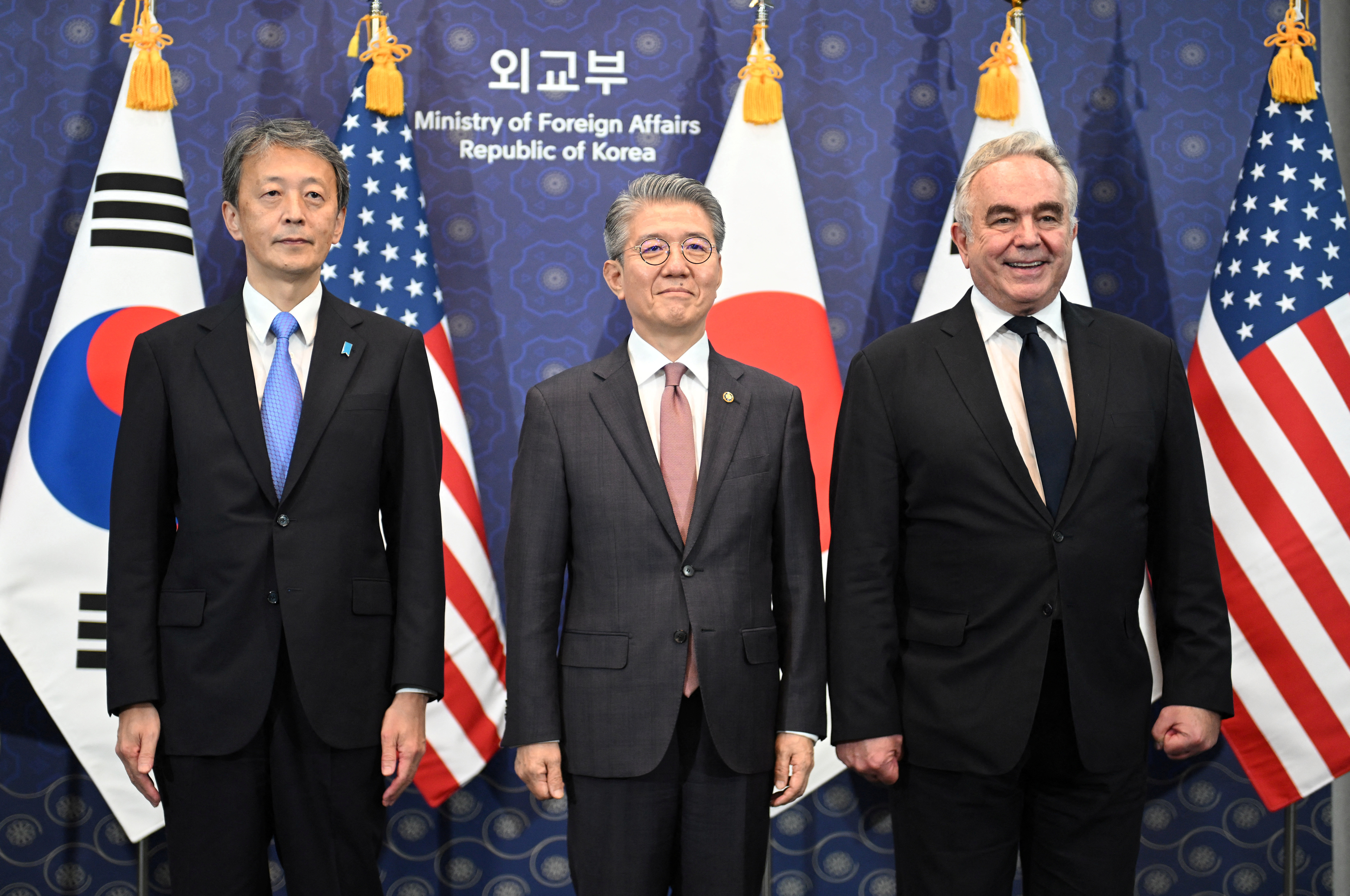 South Korea's First Vice Foreign Minister Kim Hong-kyun, United States Deputy Secretary of State Kurt M. Campbell and Japan's Vice Foreign Minister Masataka Okano meet in Seoul