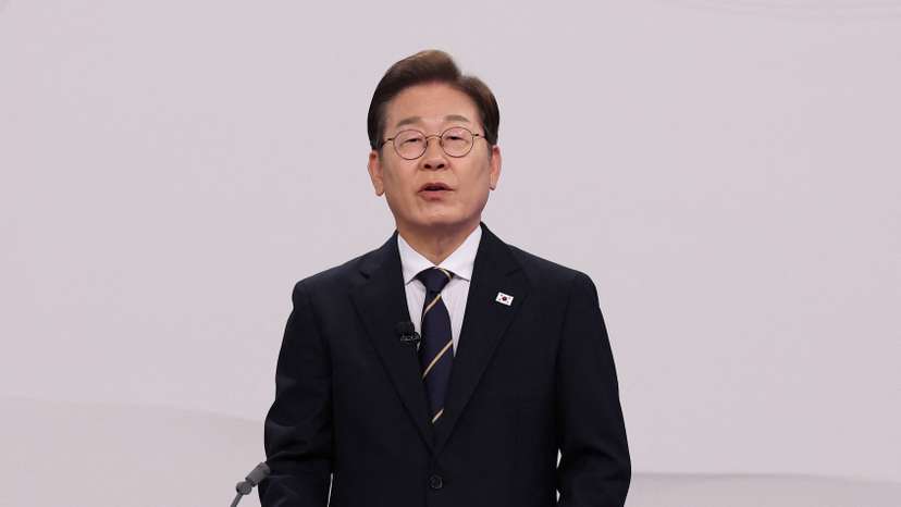 South Korea Holds First Presidental Debate