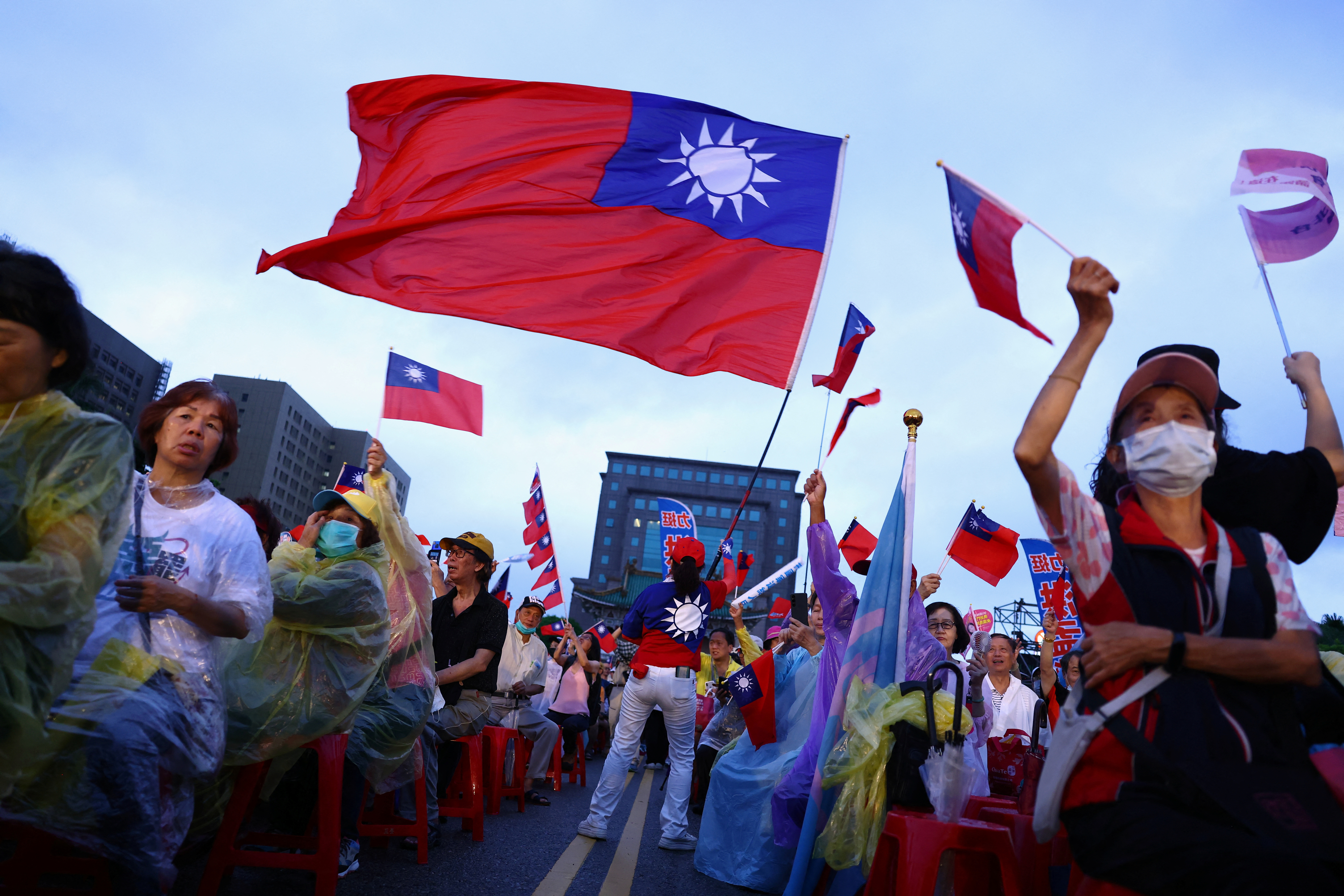 KMT rally ahead of recall vote, in Taipei