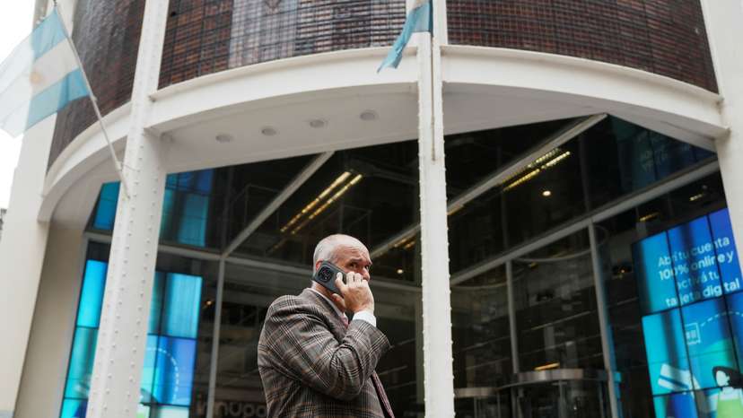 Argentina expects IMF board sign-off for $20 billion loan