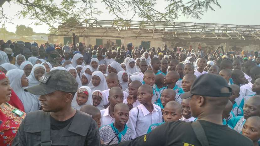 Kaduna community welcomes back freed Nigerian students