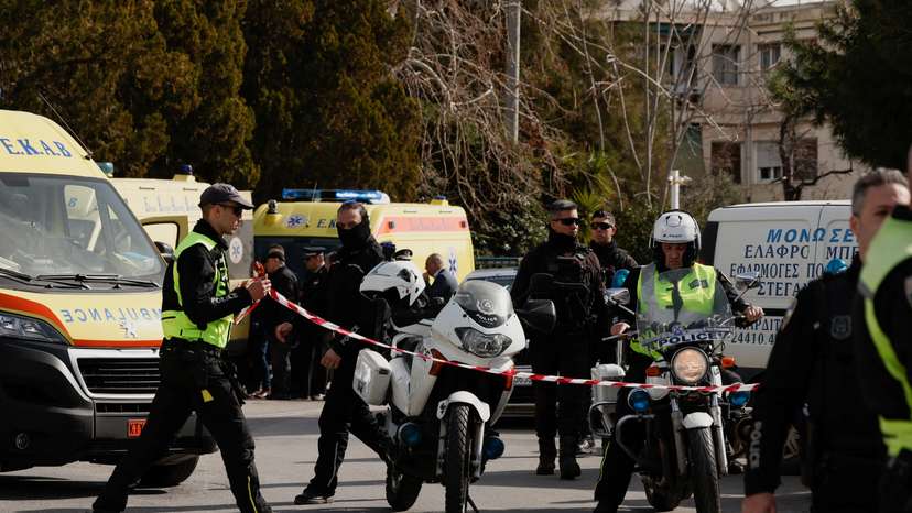 Shooting in the suburb of Glyfada, in Athens