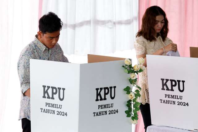 Indonesia holds presidential and parliamentary elections