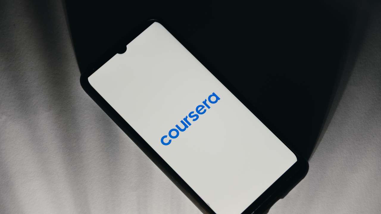 Logo Photo Illustration