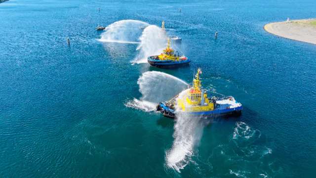 Electric tug boat in Chile