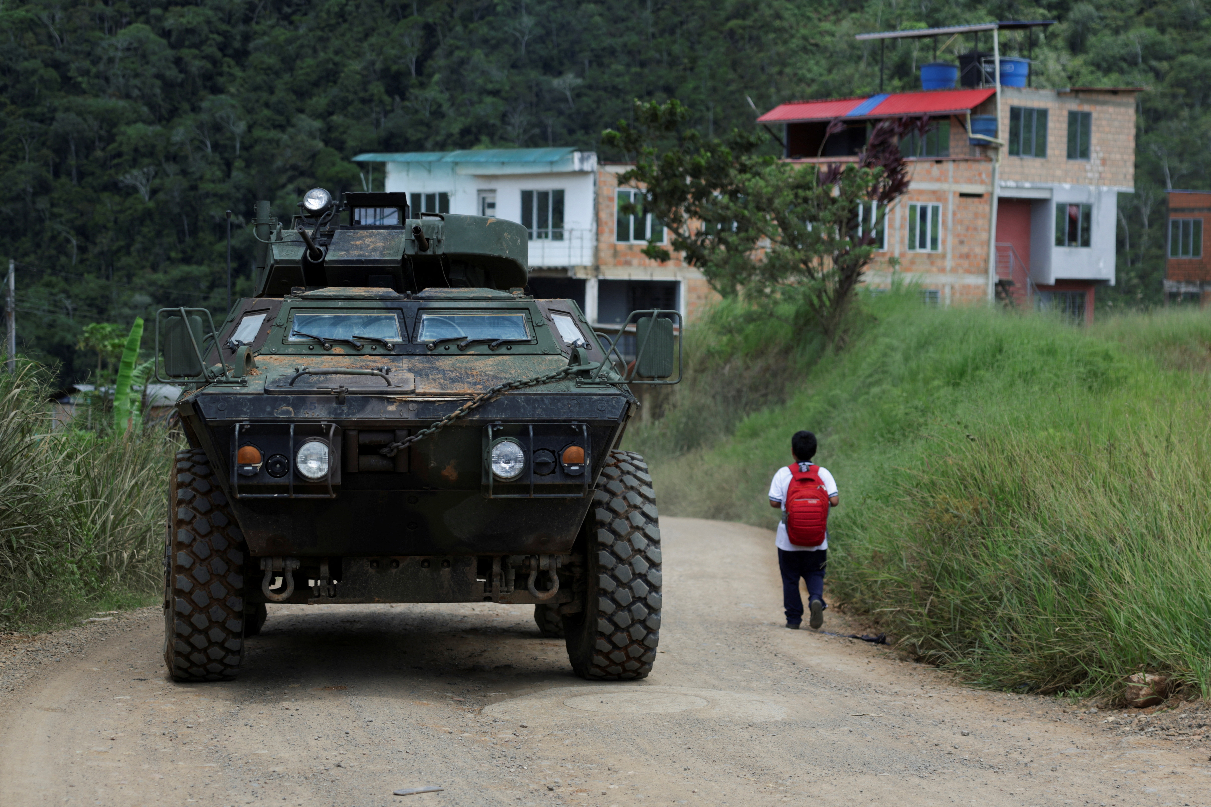 In Colombia coca-growing region, transition to peace is stumbling