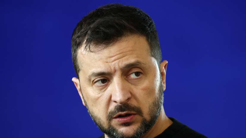 Ukraine's Volodymyr Zelenskiy meets Chancellor Scholz in Berlin