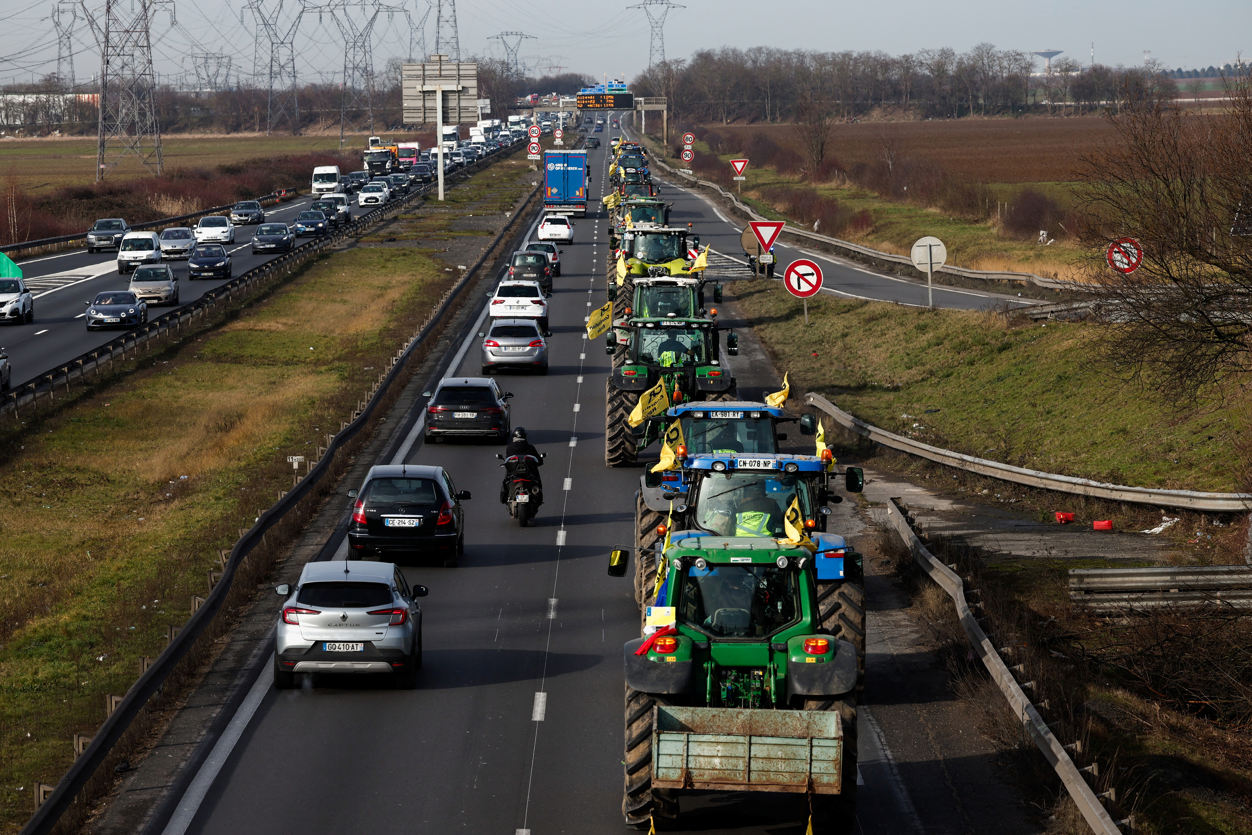 Nationwide farmer protests in France