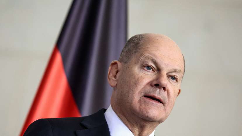 German Chancellor Olaf Scholz receives the 2025 Research and Innovation report, in Berlin