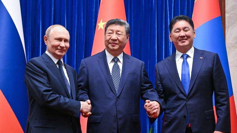 Russian President Vladimir Putin meets with Chinese President Xi Jinping and Mongolian President Ukhnaagiin Khurelsukh in Beijing