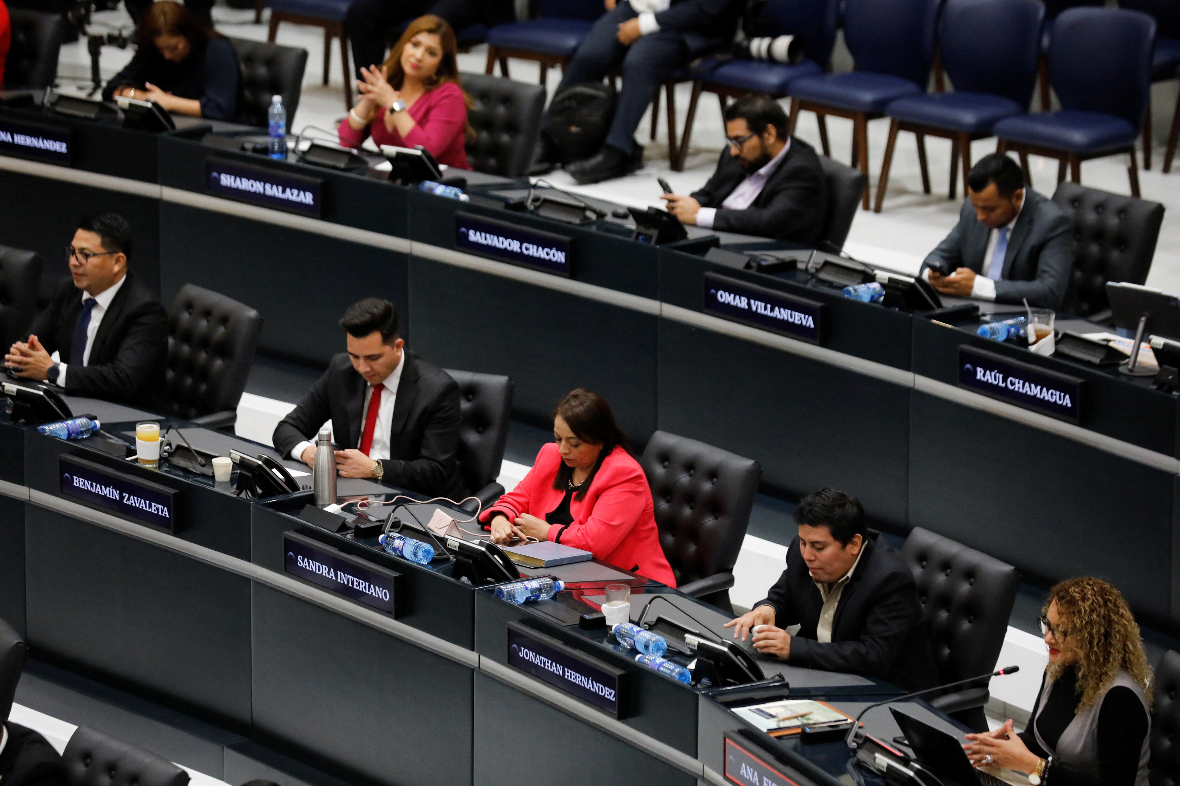 Salvadoran congress to discuss reforms to the constitution in San Salvador