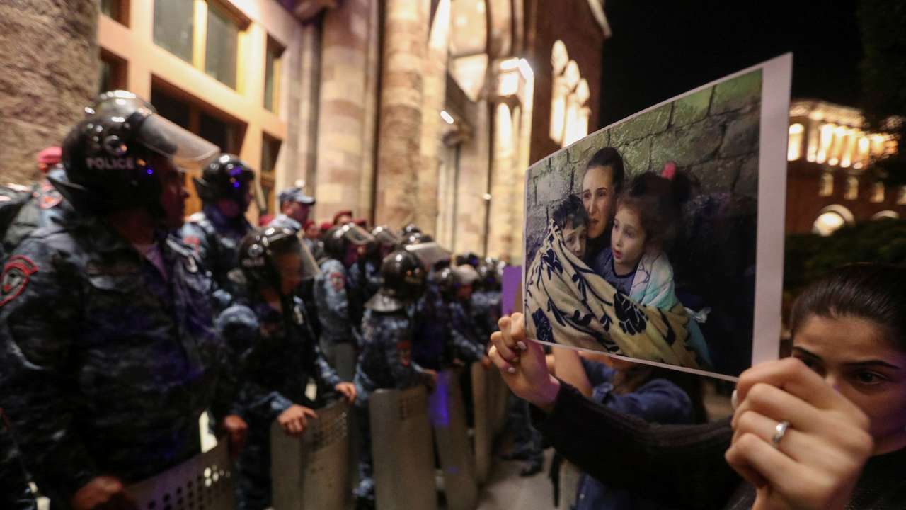Protest in Yerevan following Azerbaijani offensive in Nagorno-Karabakh