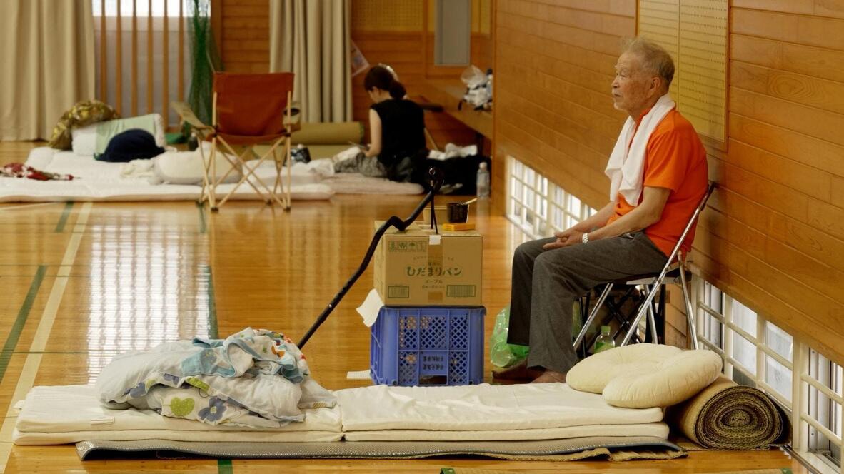 Thousands Struggle Without Water After Japan Earthquake
