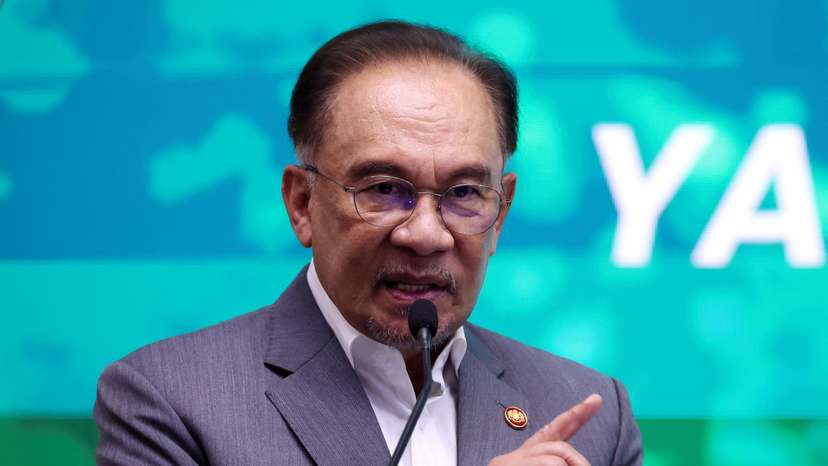 Malaysia PM announces $250 million deal with Arm Holdings for chip design blueprints