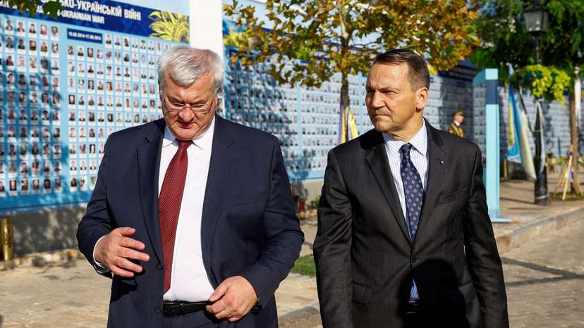 FILE PHOTO: Polish FM Sikorski visits Kyiv