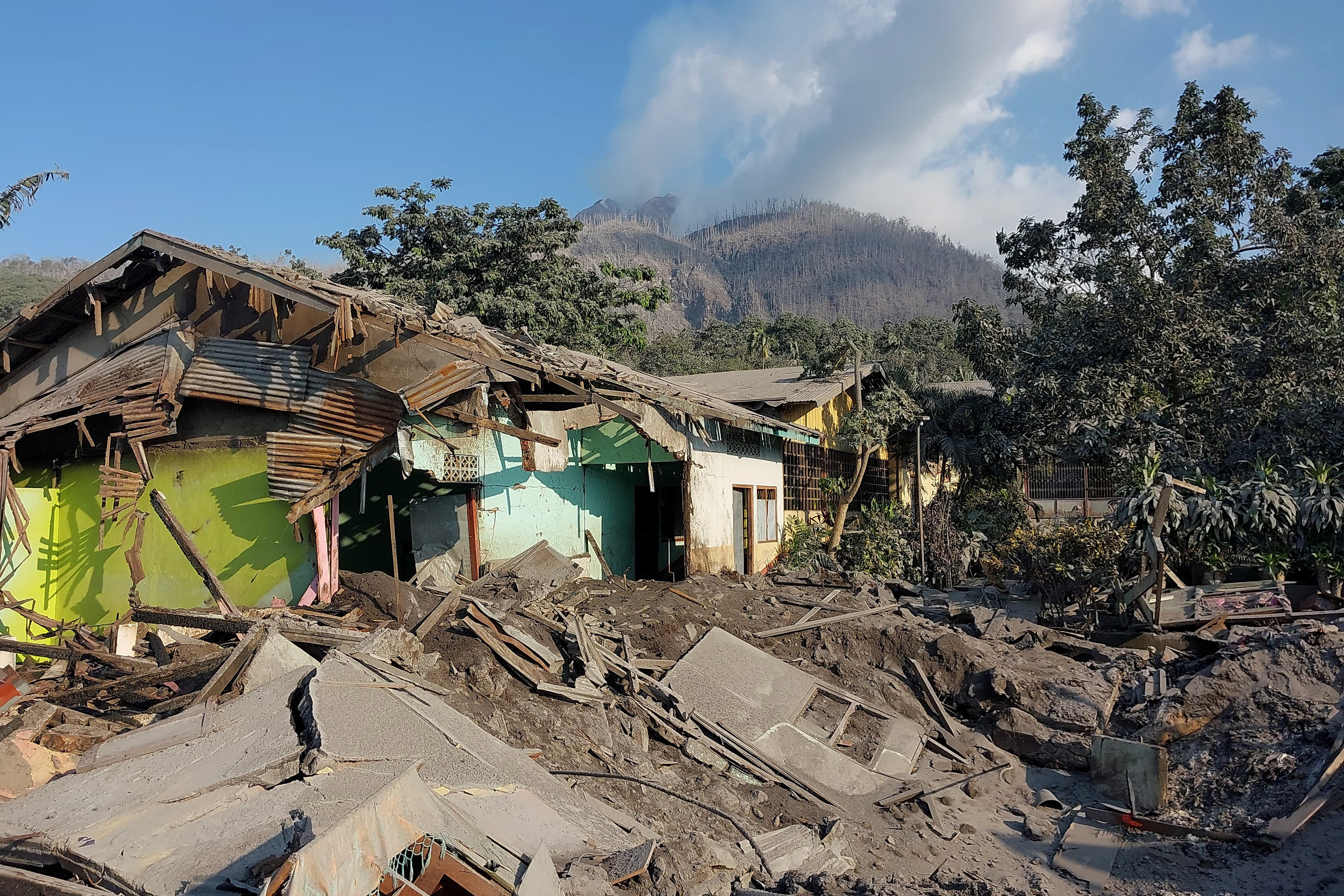 Indonesia's Mount Lewotobi Laki-Laki volcano erupts