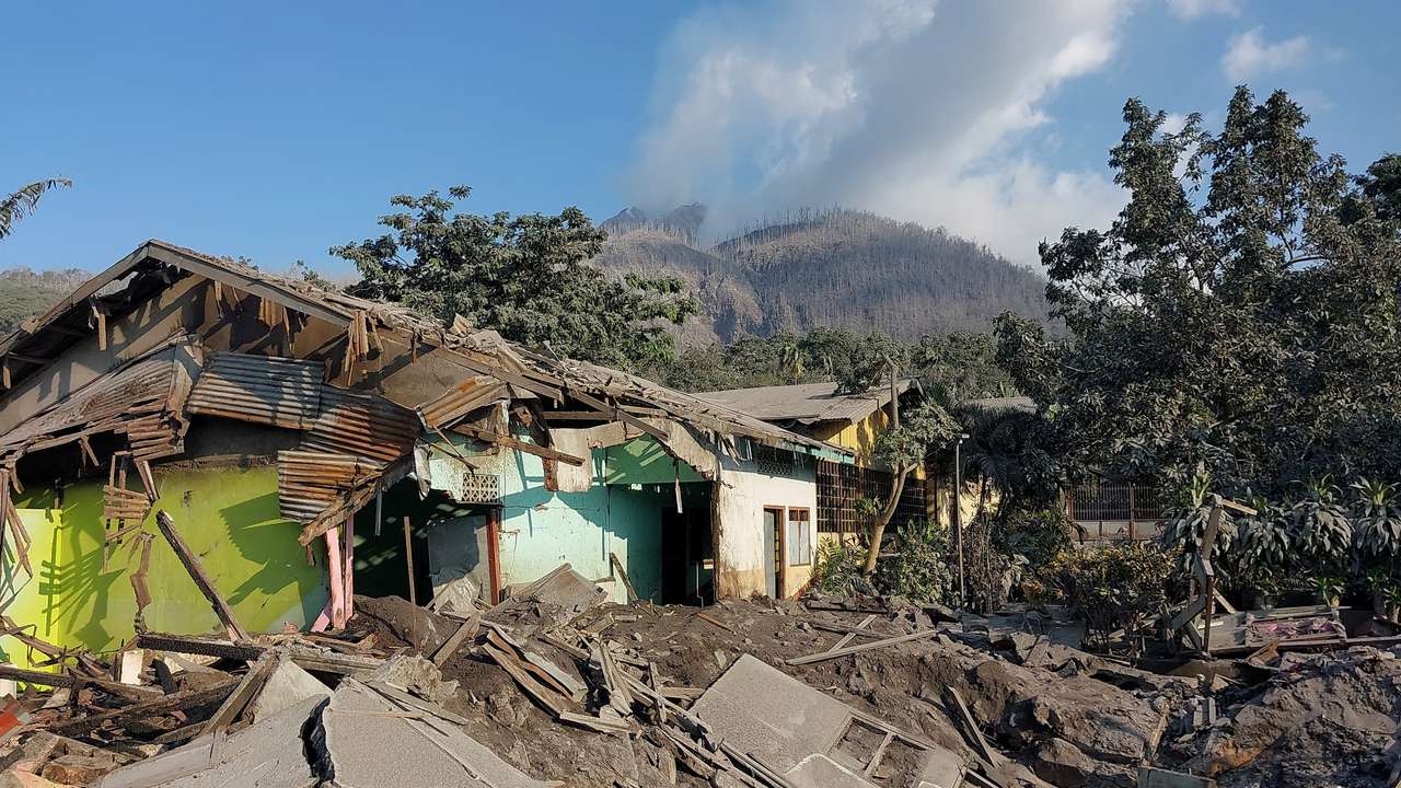 Indonesia's Mount Lewotobi Laki-Laki volcano erupts