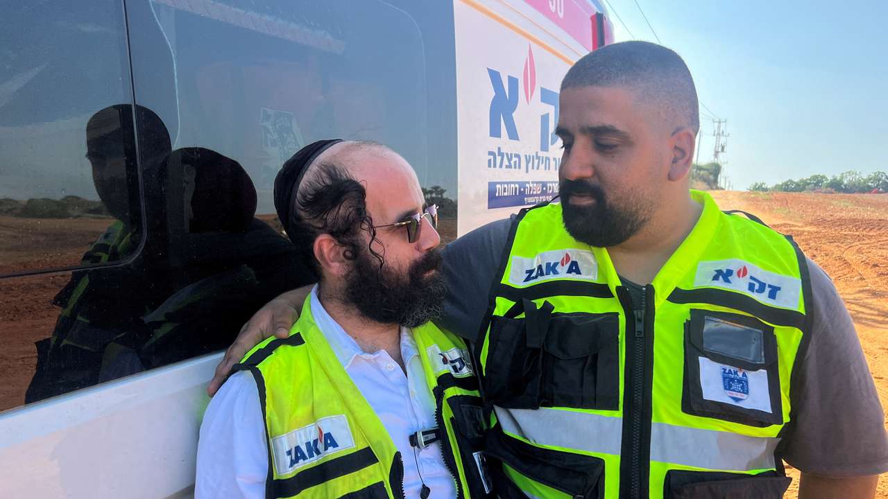 Muslim volunteers for Israeli first responders group ZAKA