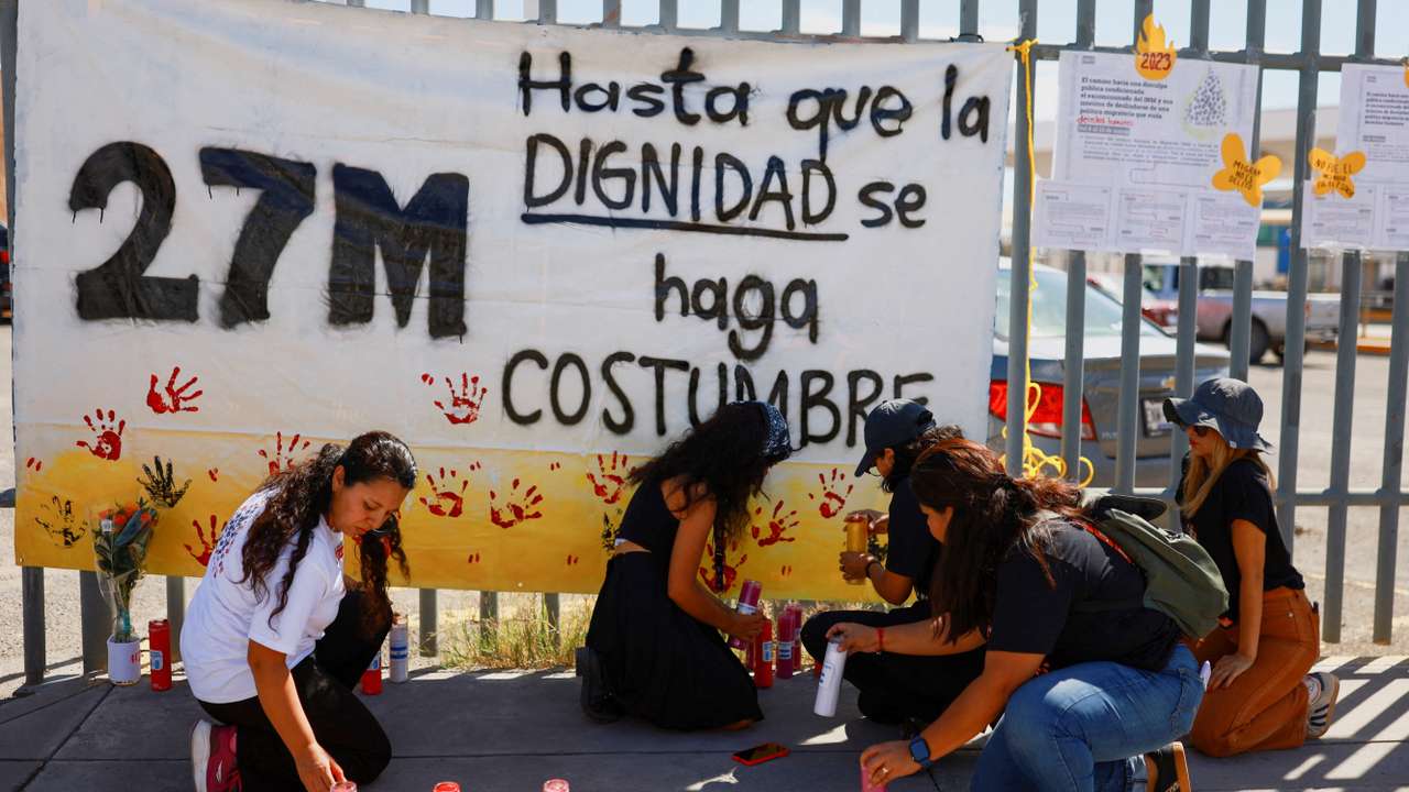 Activists protest ahead of ex-Mexico migration chief’s apology over deadly 2023 fire