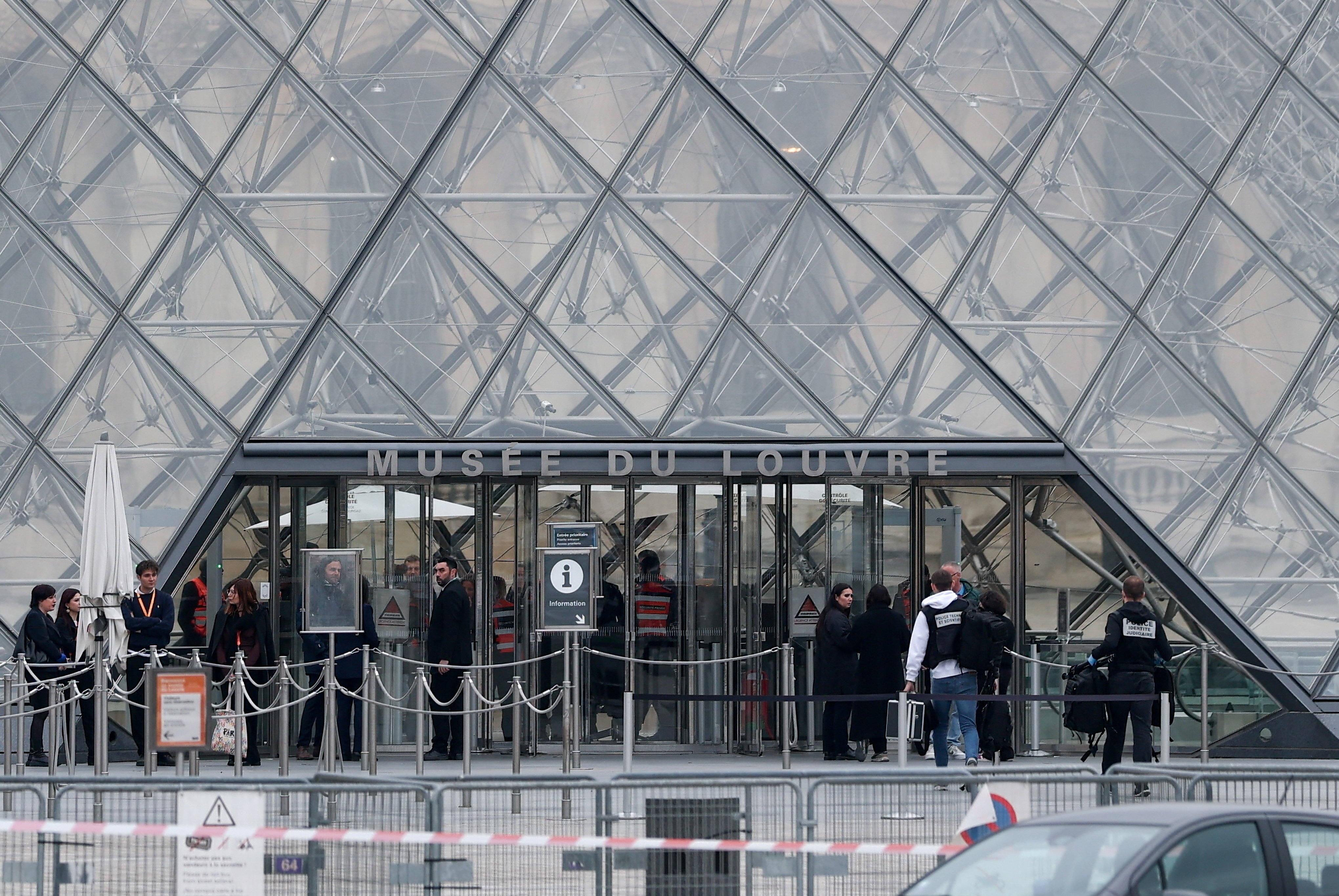Reports of a robbery at the Louvre museum, in Paris