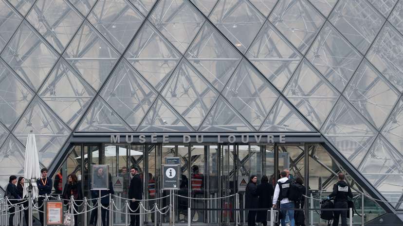 Reports of a robbery at the Louvre museum, in Paris