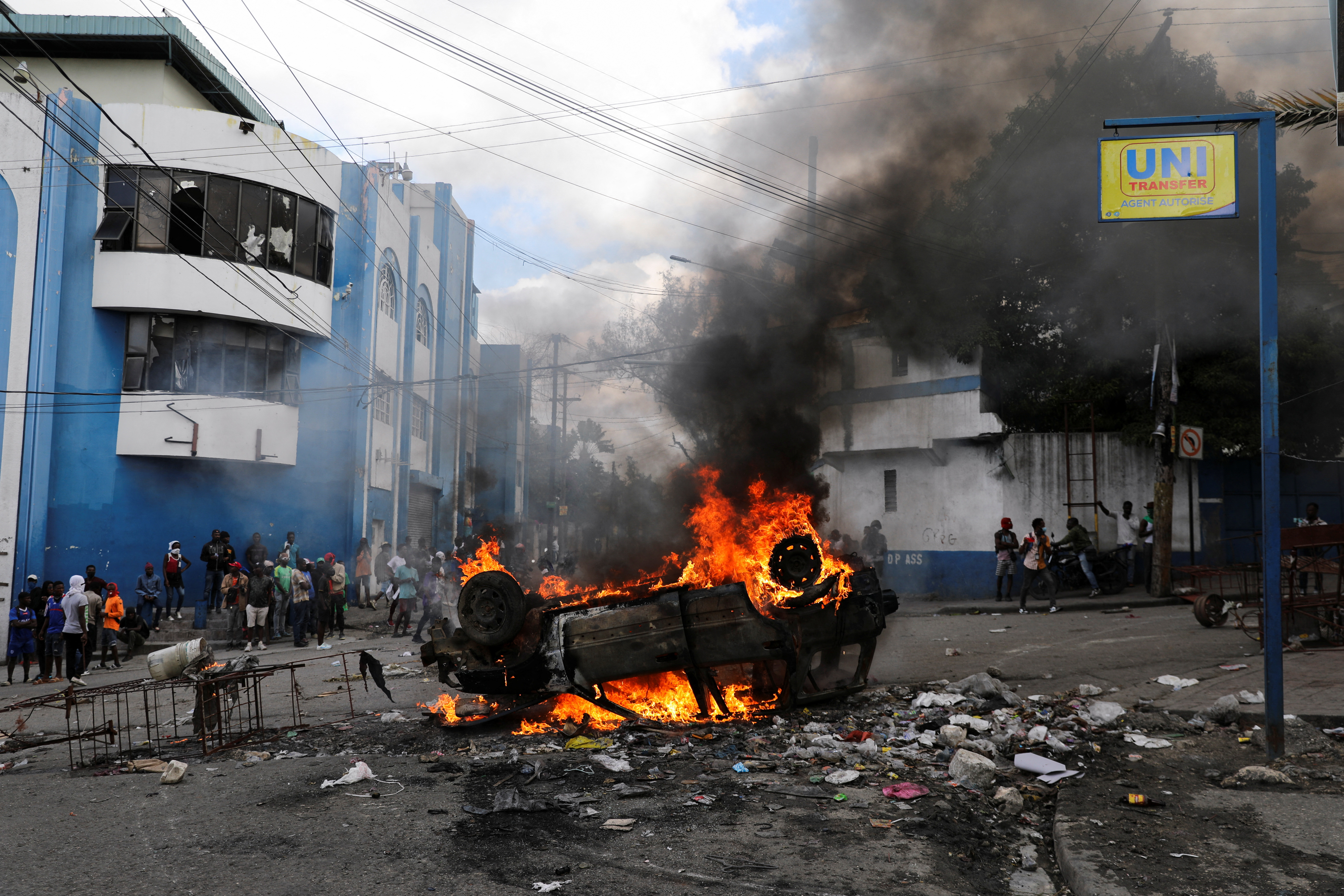 Armed environment agents killed in clash with Haitian police, in Port-au-Prince
