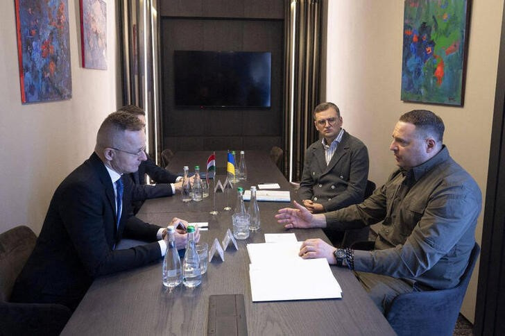 Ukrainian Foreign Minister Kuleba and Head of Ukraine's Presidential Office Yermak meet Hungarian Minister of Foreign Affairs and Trade Szijjarto in Uzhhorod