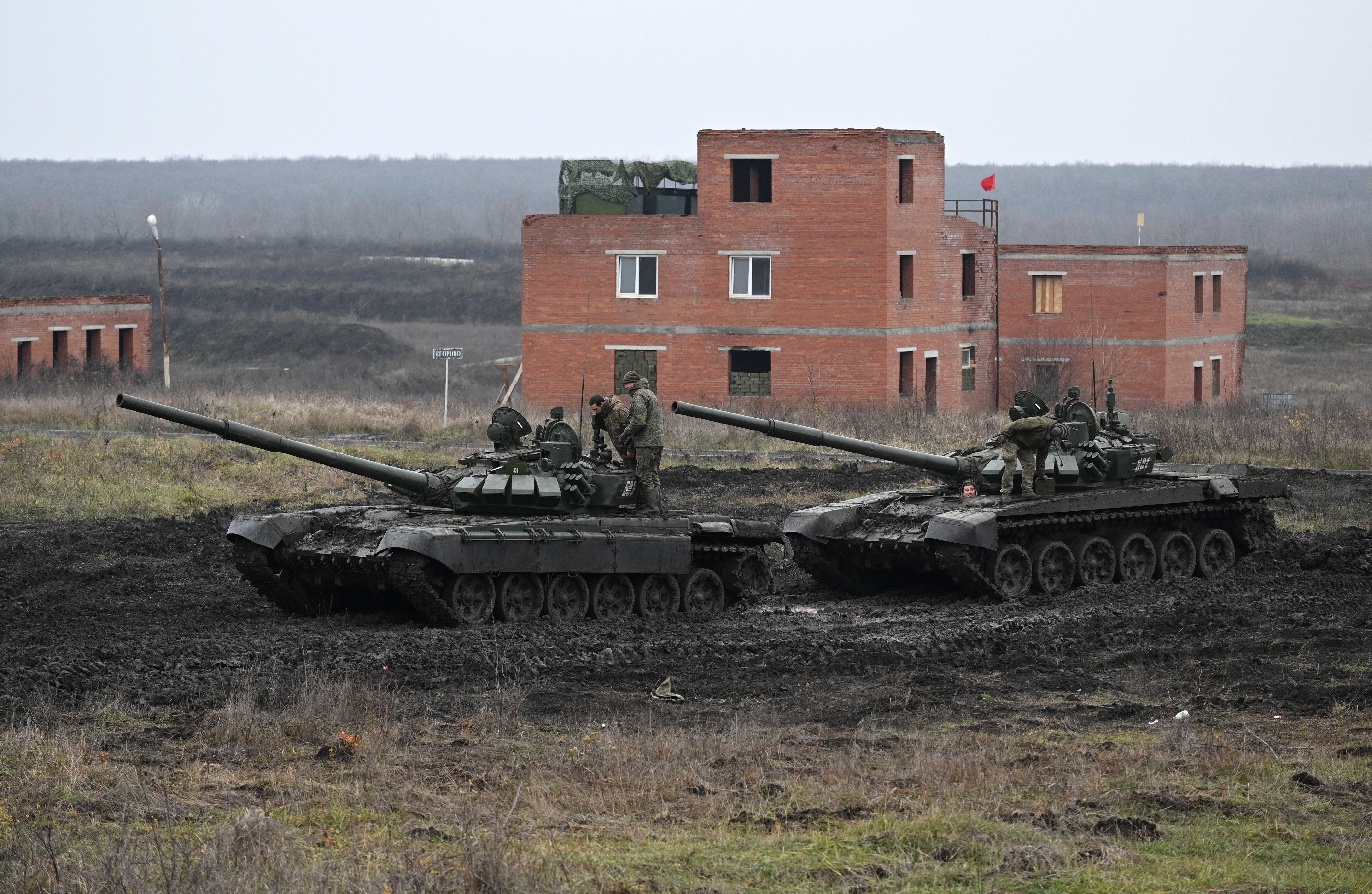 Russian soldiers undergo military training in Krasnodar region