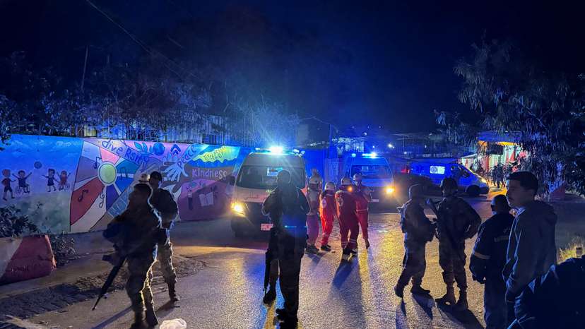 Members of the Lebanese army gather at the entrance of Ain al-Hilweh Palestinian refugee camp