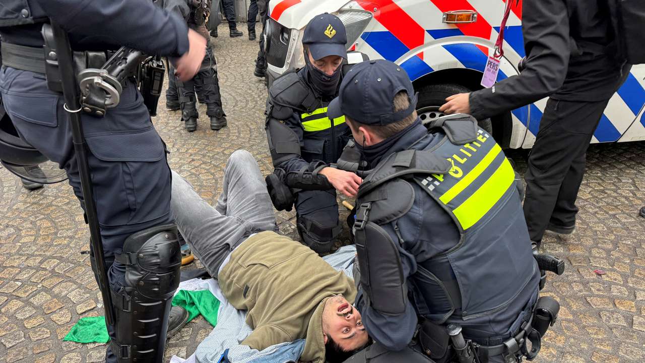 Pro-Palestinian banned demonstration in Amsterdam