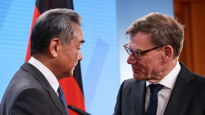 Chinese Foreign Minister Wang Yi visits Berlin