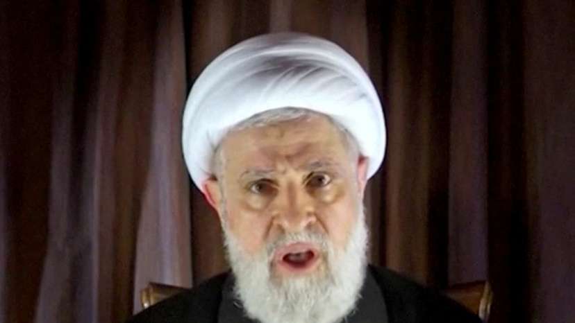 FILE PHOTO: Hezbollah deputy leader Sheikh Naim Qassem delivers speech